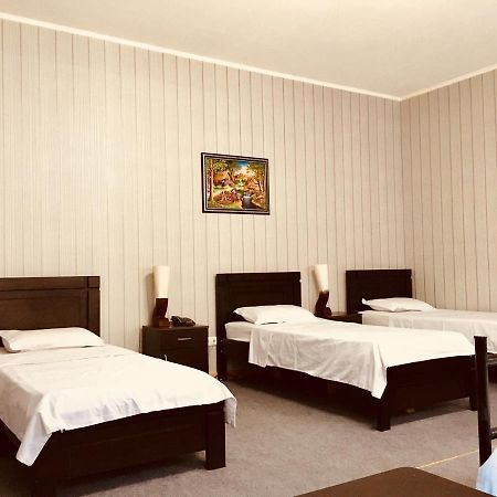 Hotel Nice Tbilisi ภายนอก รูปภาพ