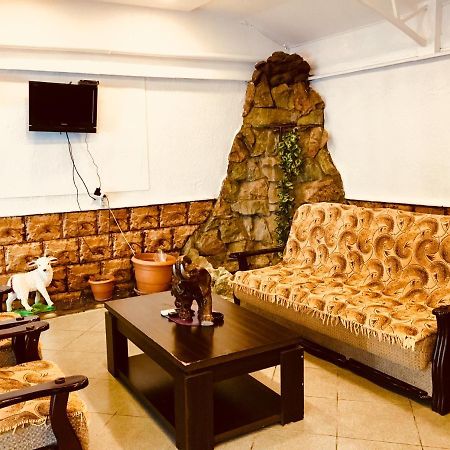 Hotel Nice Tbilisi ภายนอก รูปภาพ