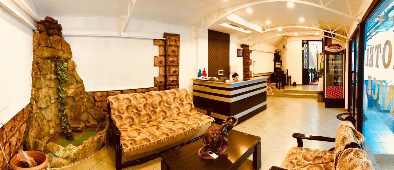 Hotel Nice Tbilisi ภายนอก รูปภาพ