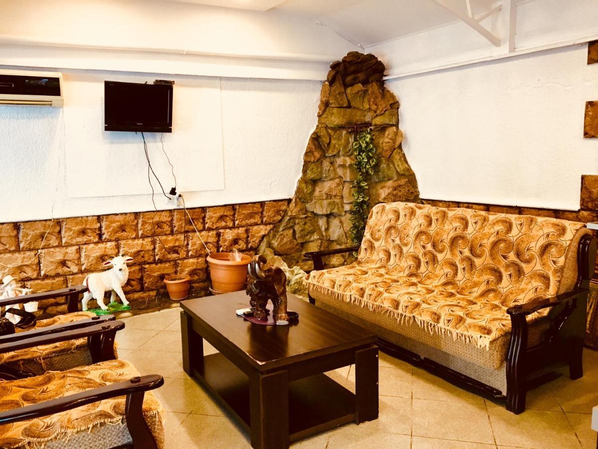 Hotel Nice Tbilisi ภายนอก รูปภาพ
