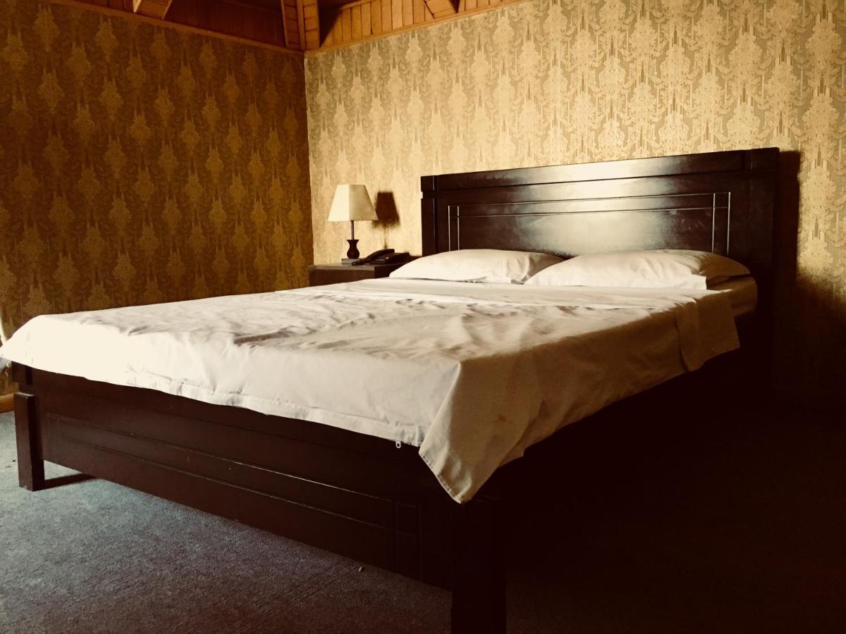 Hotel Nice Tbilisi ภายนอก รูปภาพ