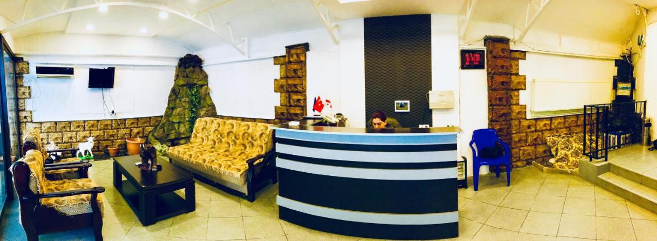 Hotel Nice Tbilisi ภายนอก รูปภาพ
